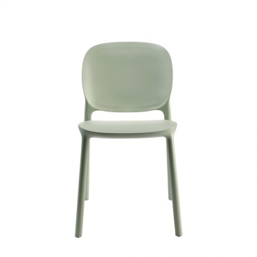 A light green terrace chair made of durable materials, designed for use on restaurant and café terraces, combining modern style and functionality.