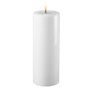 White LED candle with timer function and remote control. 7,5x20cm