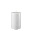 White LED candle with timer function and remote control. 7,5 x 12,5cm