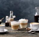 Skirtingų dydžių kavos puodeliai kavinėms ir restoranams. Stiklini ir porcelianini.