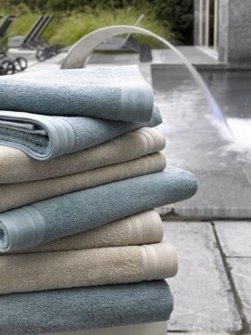 Hotel Towels in Grey and Blue colors 